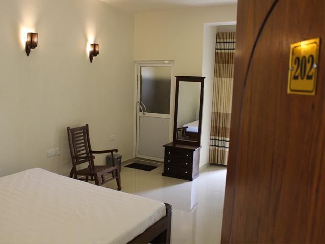 Delhousie Hotel Наллатания Экстерьер фото